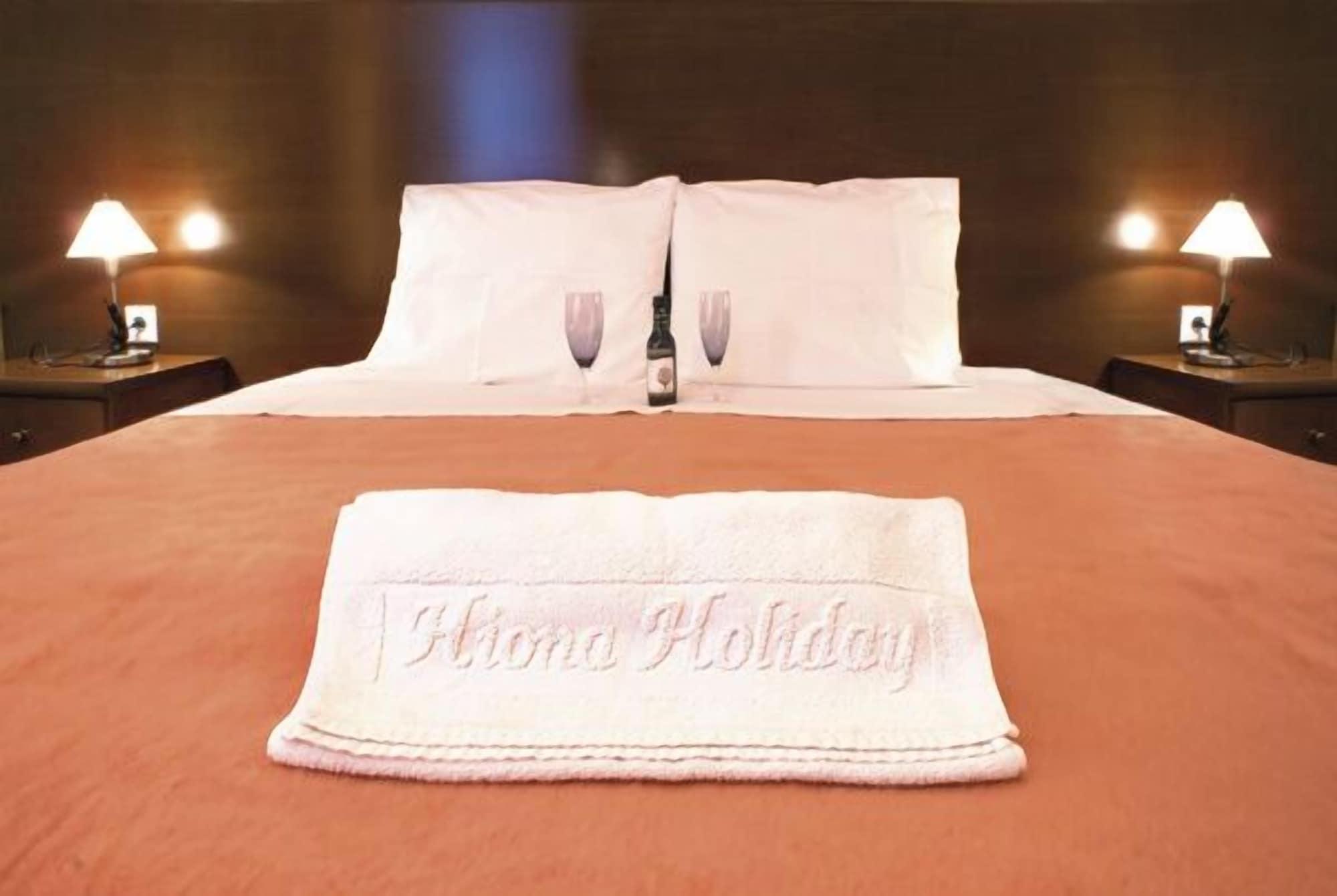 Hiona Holiday Hotel Palekastro Exteriör bild